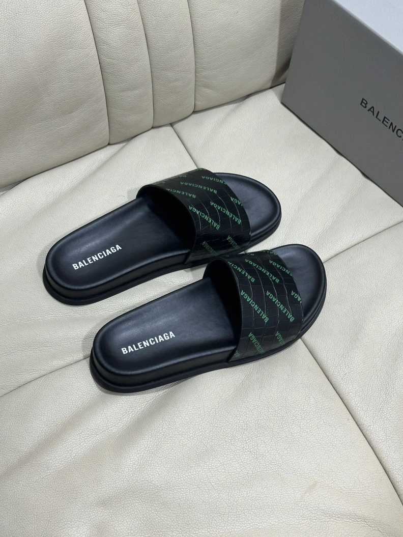 GoAnywhere Bxlxnciaga Slippers 109321