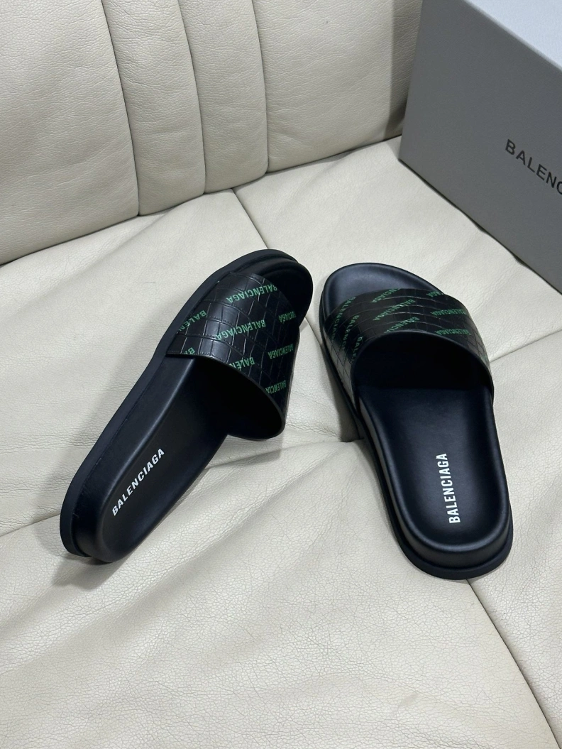 GoAnywhere Bxlxnciaga Slippers 109321