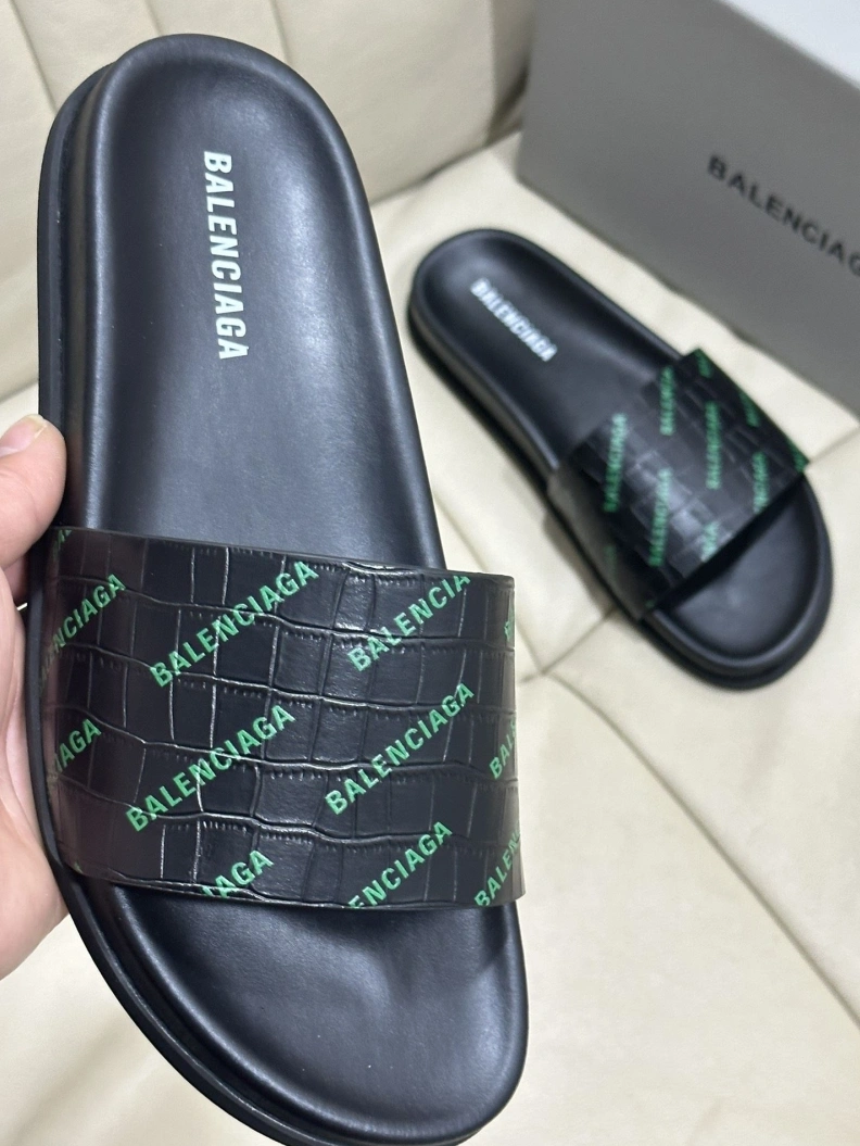 GoAnywhere Bxlxnciaga Slippers 109321