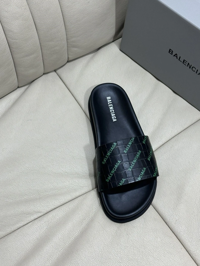 GoAnywhere Bxlxnciaga Slippers 109321