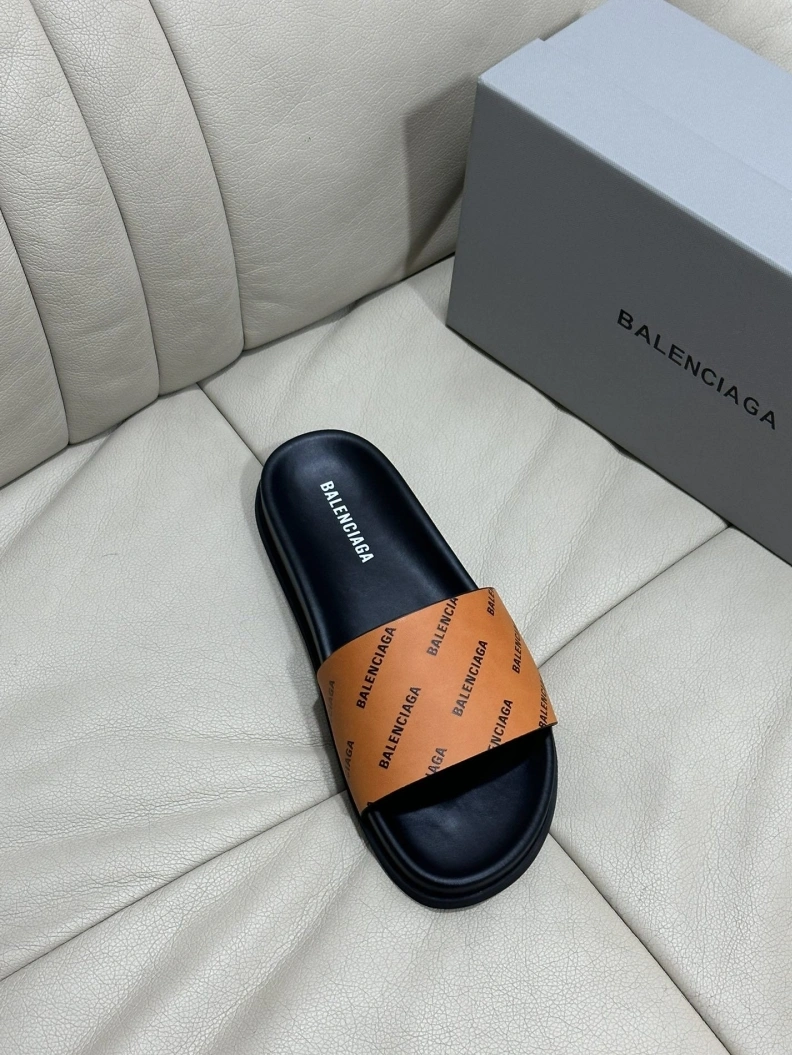 Compact Bxlxnciaga Slippers 109308