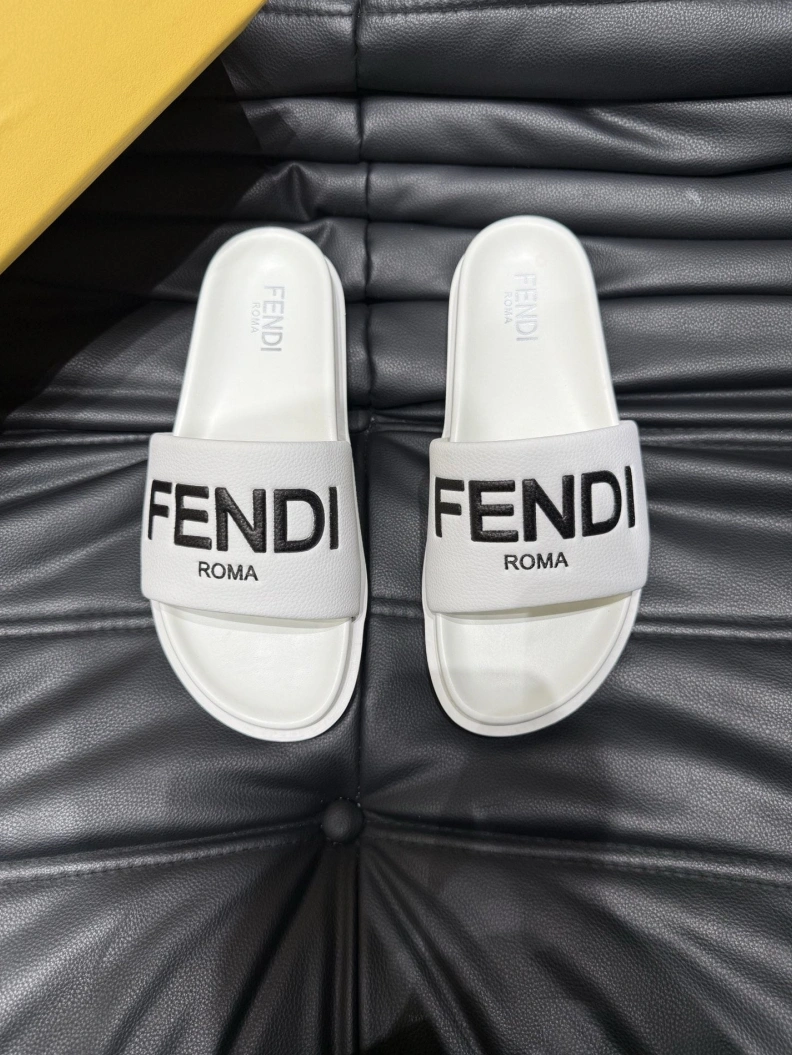 HighQuality Fxndx Slippers 147527