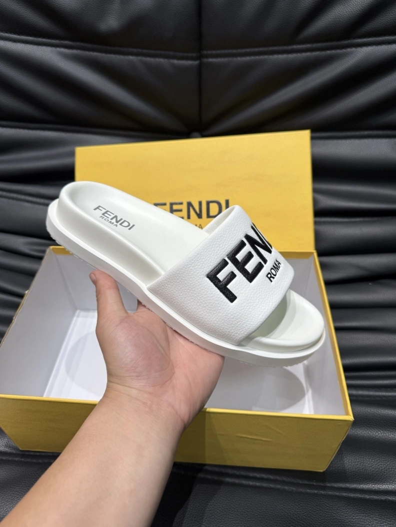 HighQuality Fxndx Slippers 147527