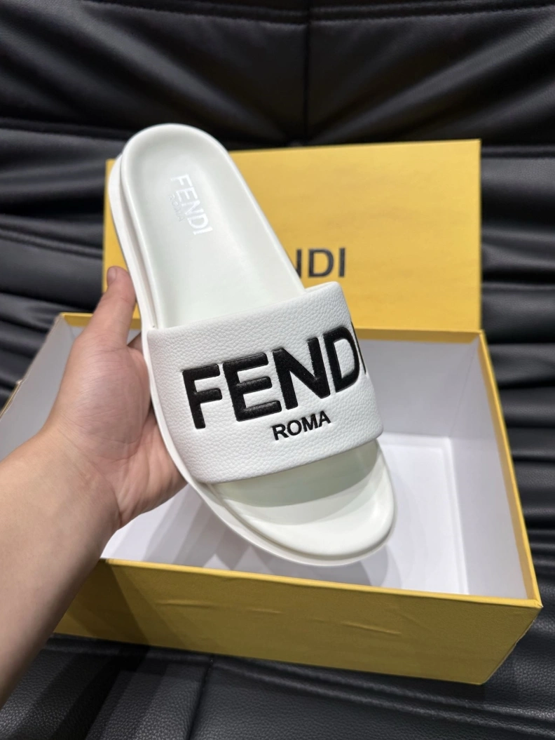HighQuality Fxndx Slippers 147527