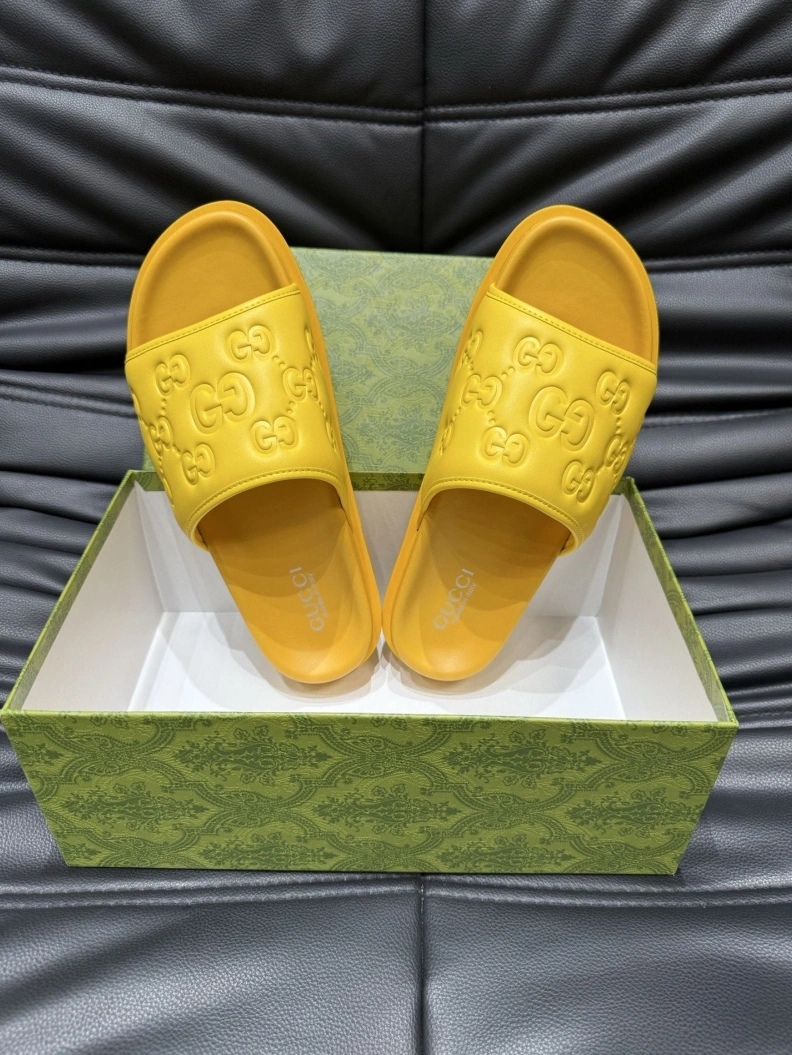 Durable Gxccx Slippers 156538