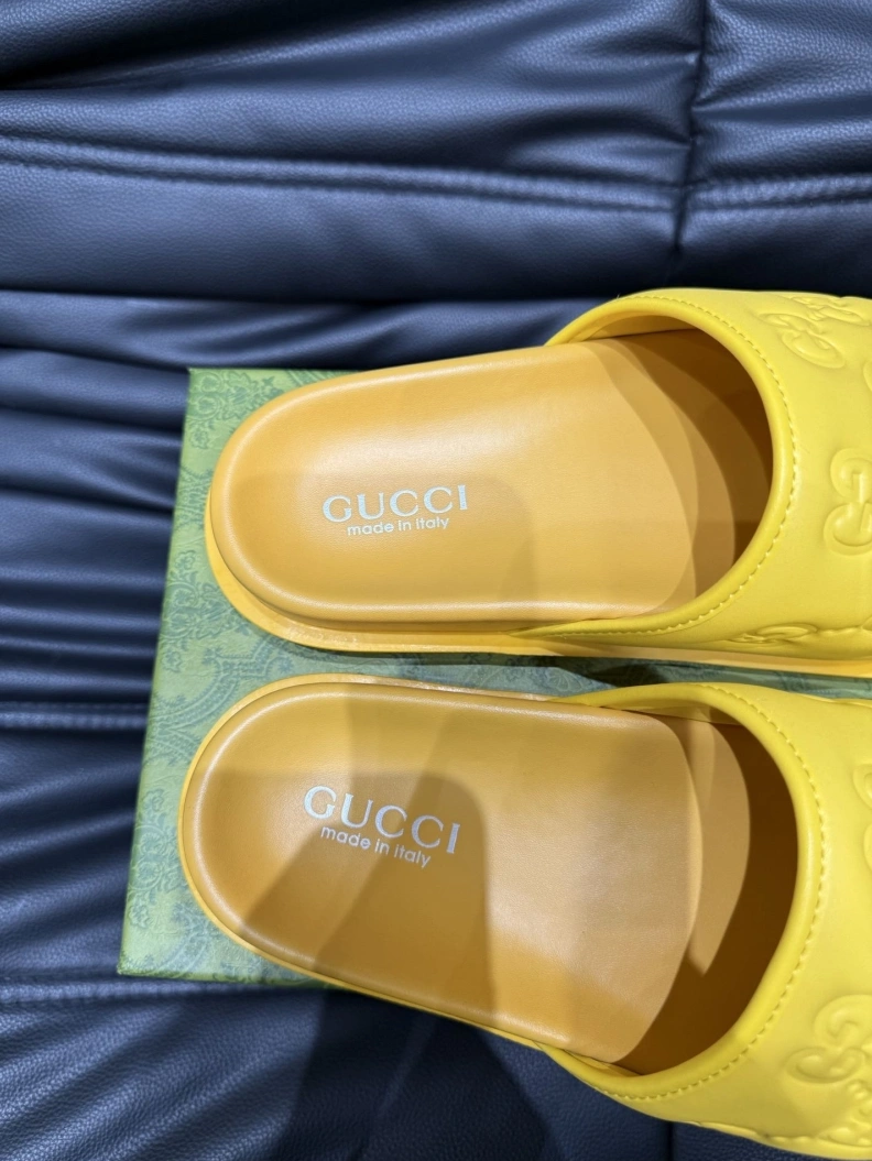 Durable Gxccx Slippers 156538
