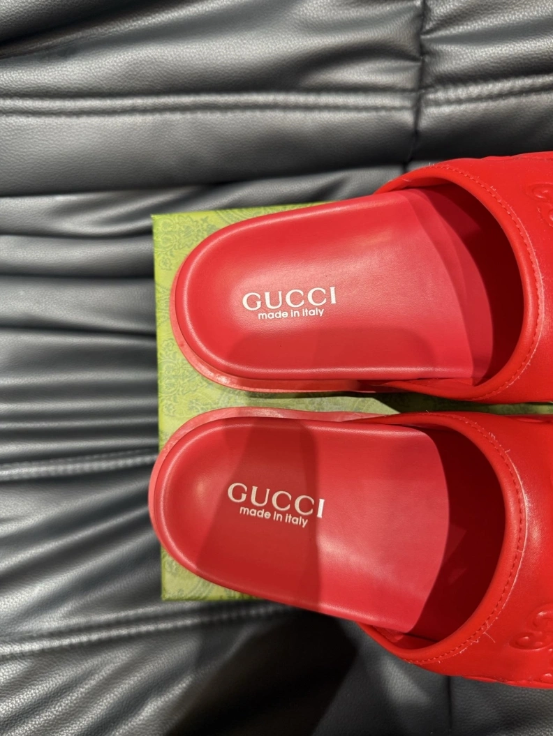 Stylish Gxccx Slippers 156533