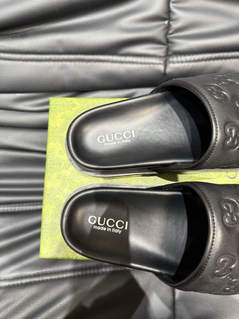 Gxccx Slippers Bold 156532