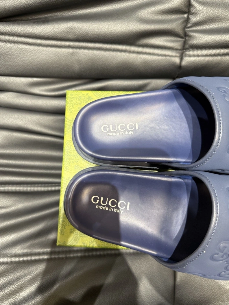 Reliable Gxccx Slippers 156531