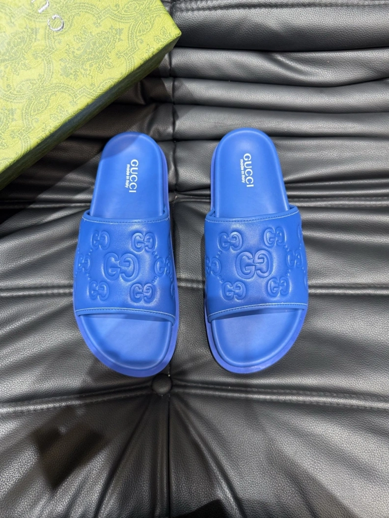 Fashionable Gxccx Slippers 156528