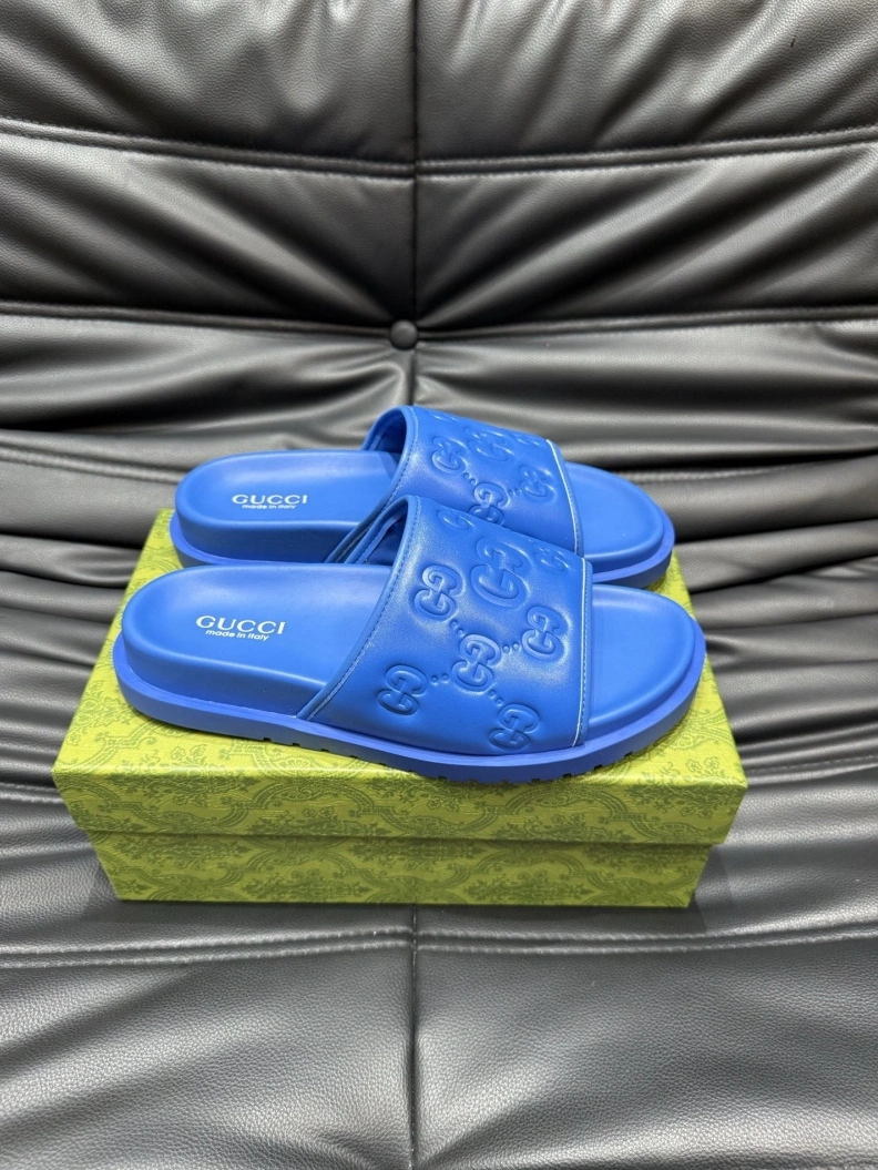 Fashionable Gxccx Slippers 156528