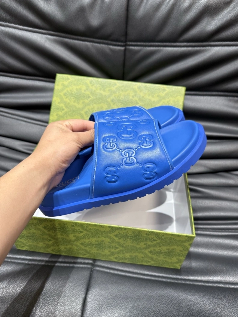 Fashionable Gxccx Slippers 156528