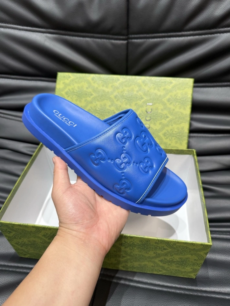 Fashionable Gxccx Slippers 156528