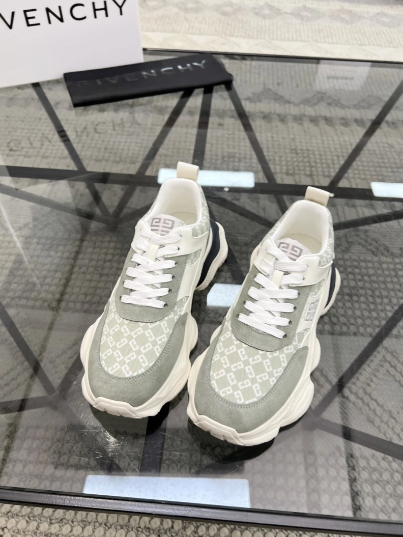 Gxvxnchy Sneakers Bold 152675