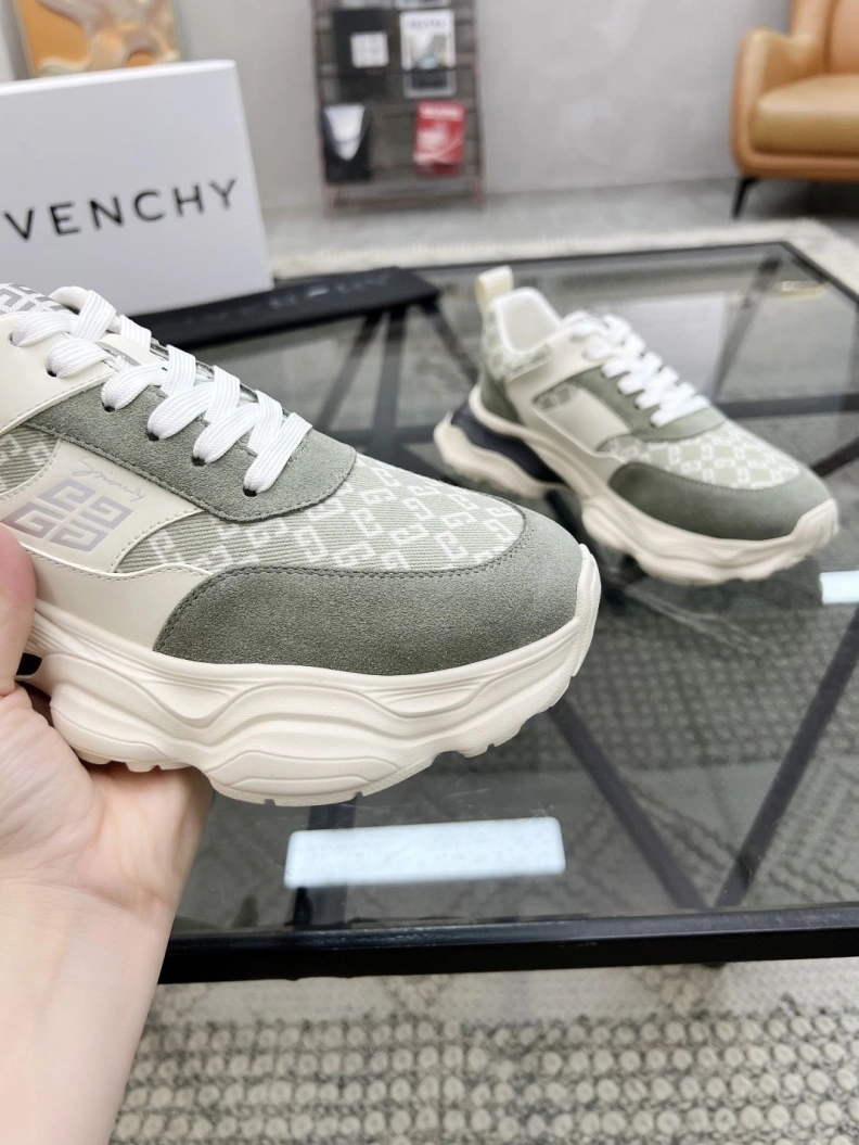 Gxvxnchy Sneakers Bold 152675