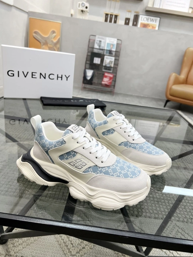 DailyWear Gxvxnchy Sneakers 152672