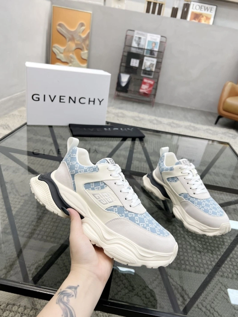 DailyWear Gxvxnchy Sneakers 152672