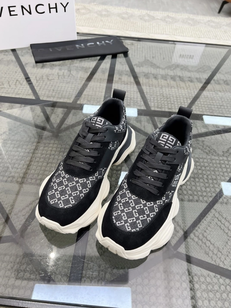 UrbanStyle Gxvxnchy Sneakers 152673