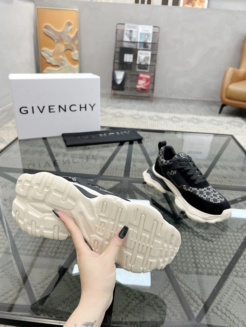UrbanStyle Gxvxnchy Sneakers 152673