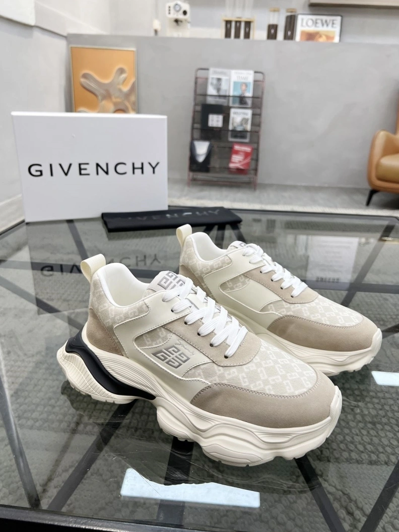 Gxvxnchy Sneakers Elegant 152671