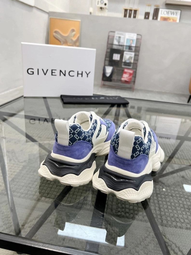 Durable Gxvxnchy Sneakers 152670