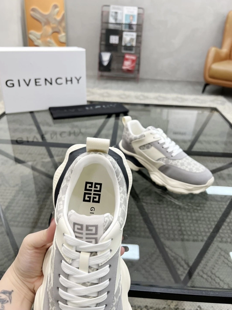 GoAnywhere Gxvxnchy Sneakers 152669