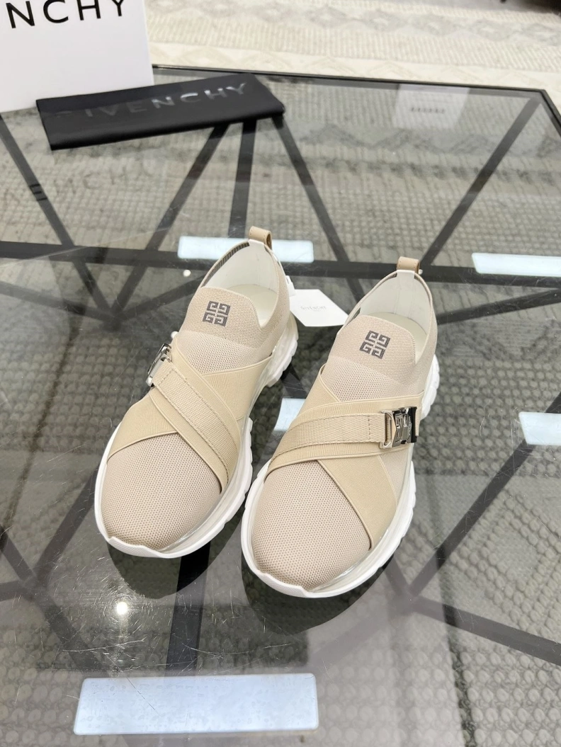 Durable Gxvxnchy Sneakers 152664