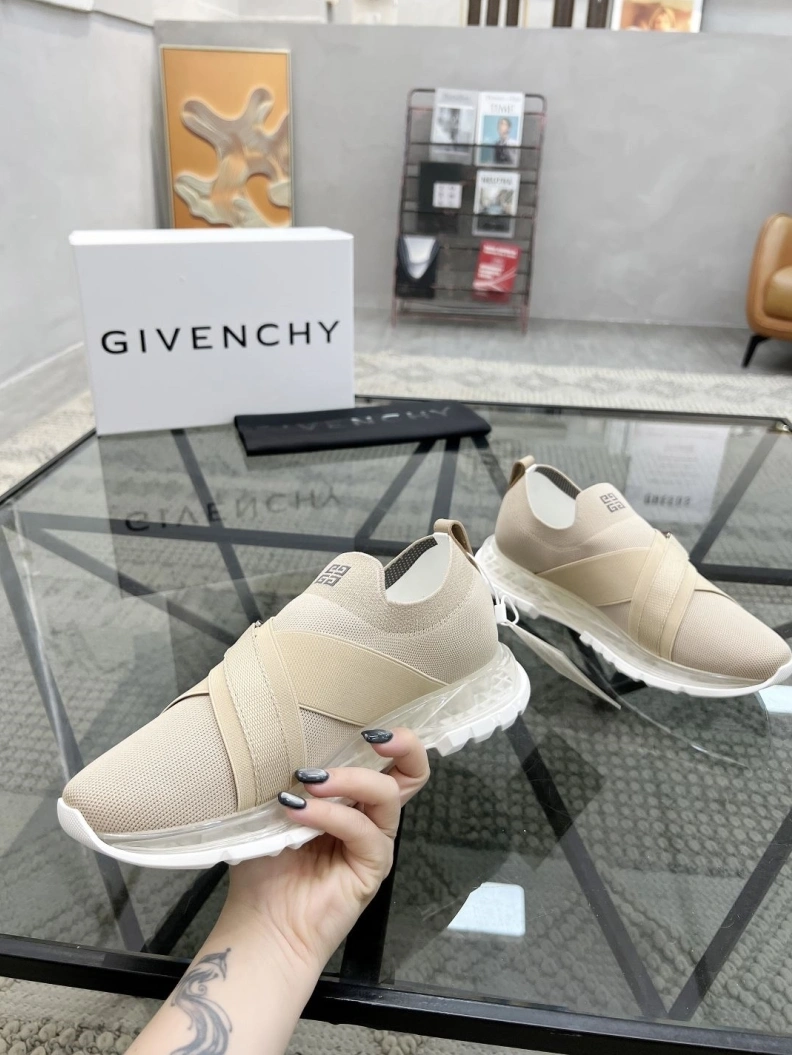 Durable Gxvxnchy Sneakers 152664