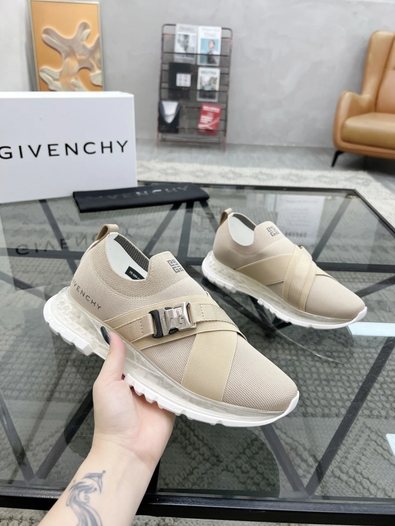 Durable Gxvxnchy Sneakers 152664