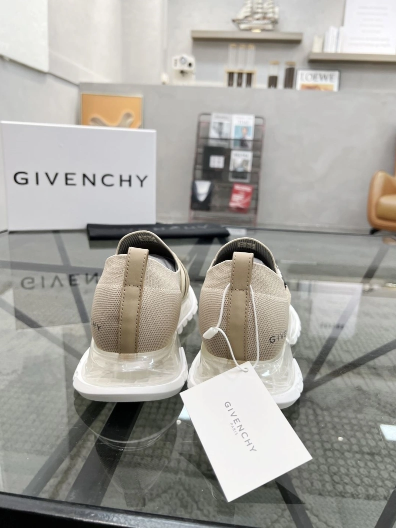 Durable Gxvxnchy Sneakers 152664