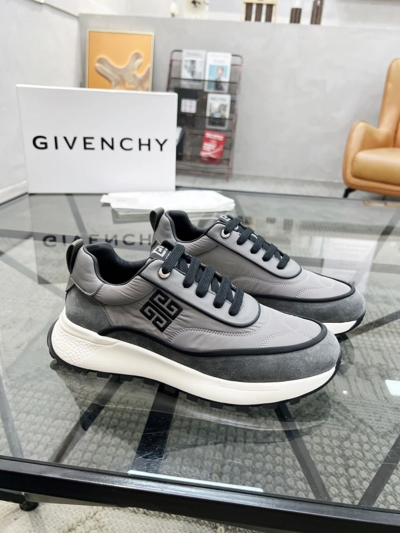 Gxvxnchy Sneakers Affordable 152660