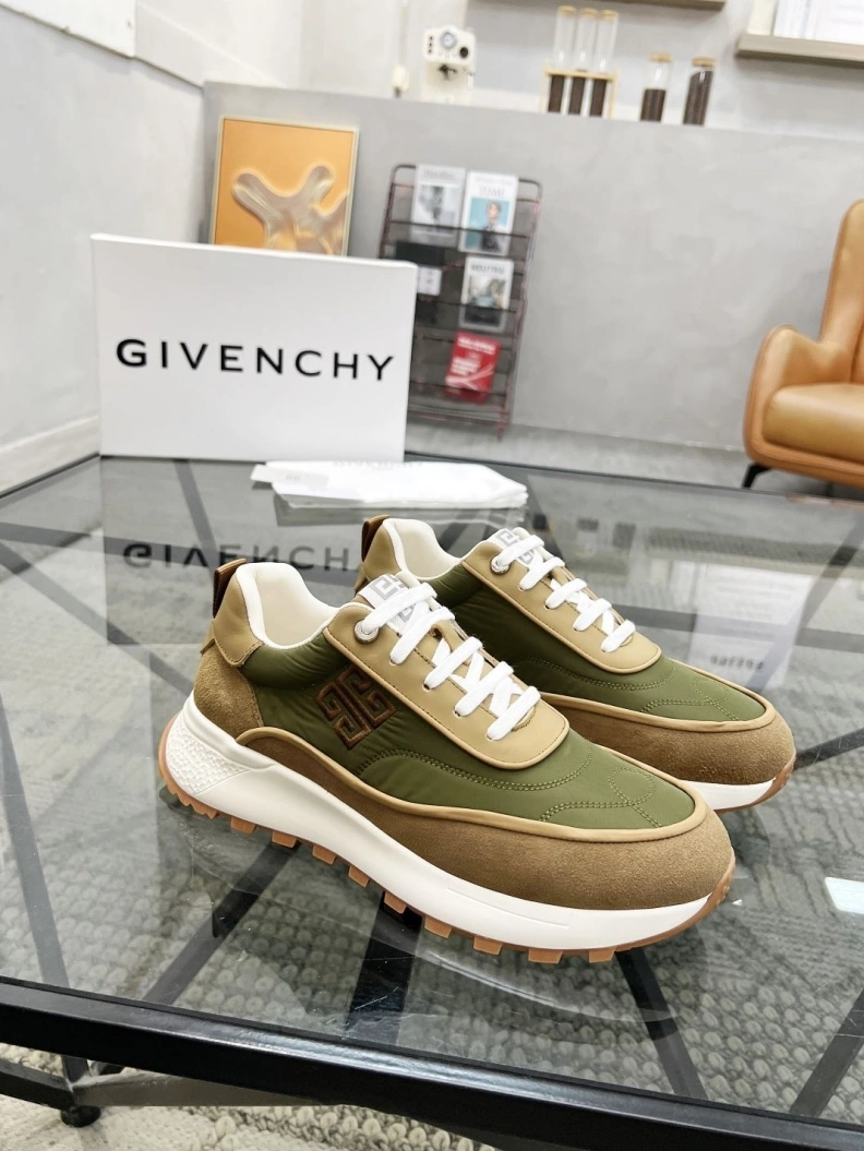 Gxvxnchy Sneakers Cozy 152658
