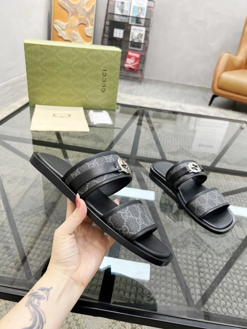 Durable Gxccx Slippers 156527