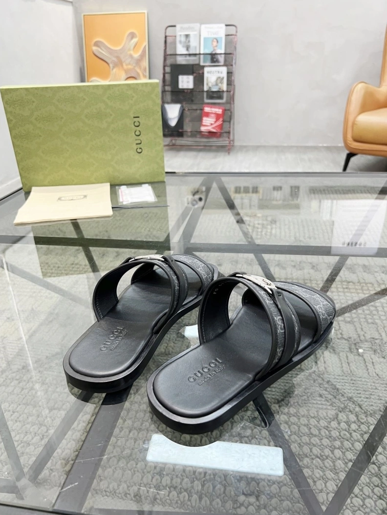 Durable Gxccx Slippers 156527