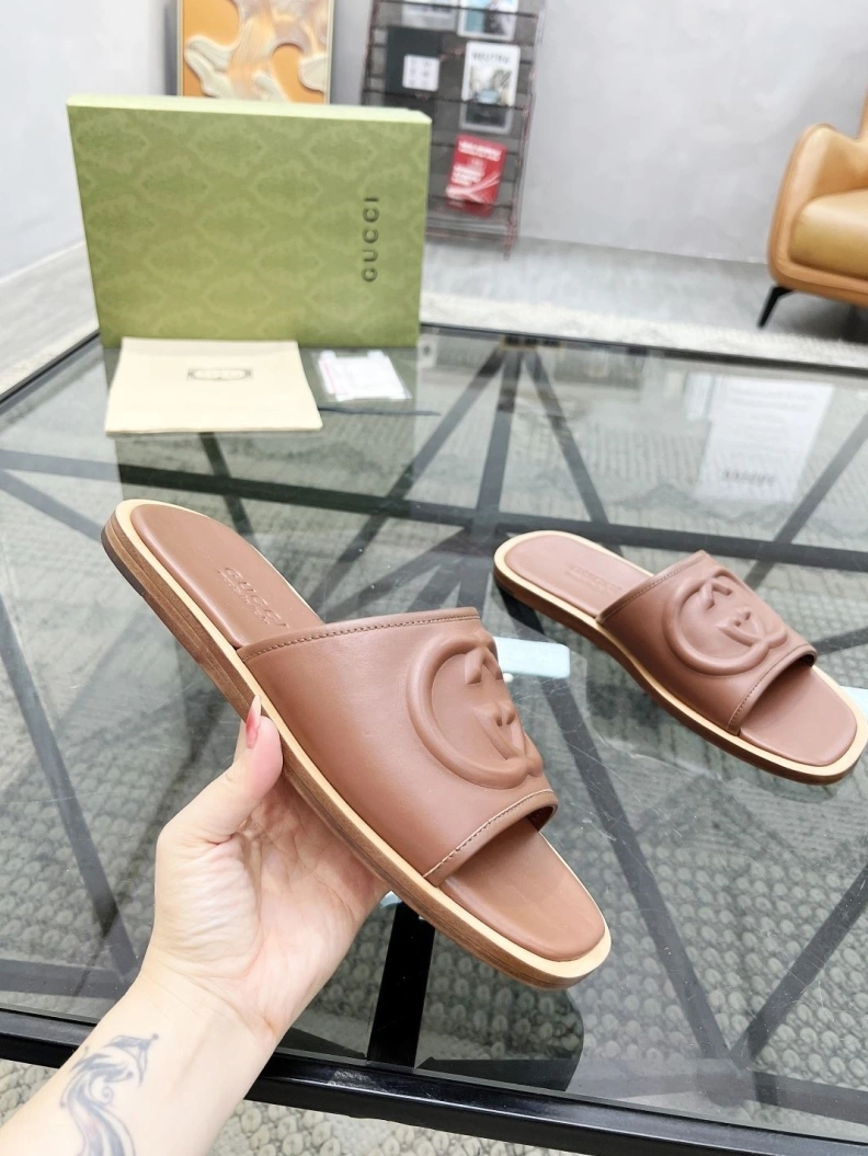 Affordable Gxccx Slippers 156512