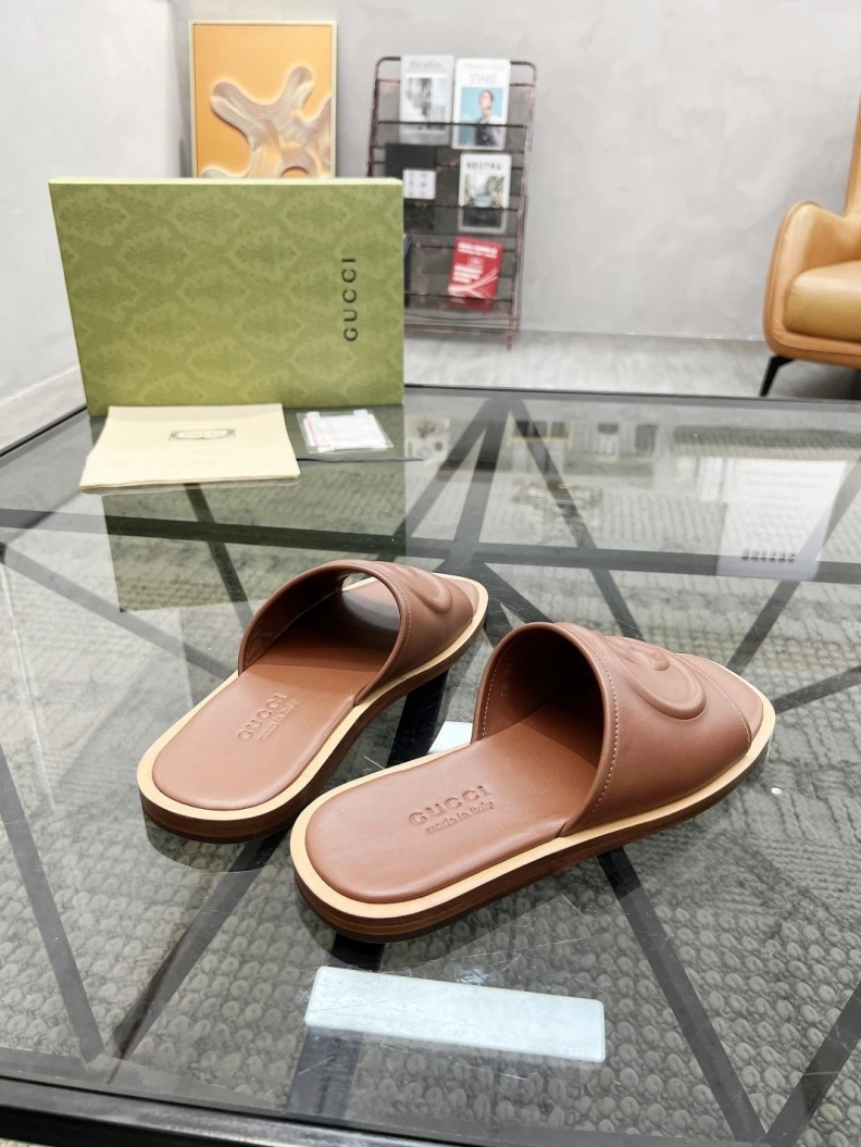 Affordable Gxccx Slippers 156512
