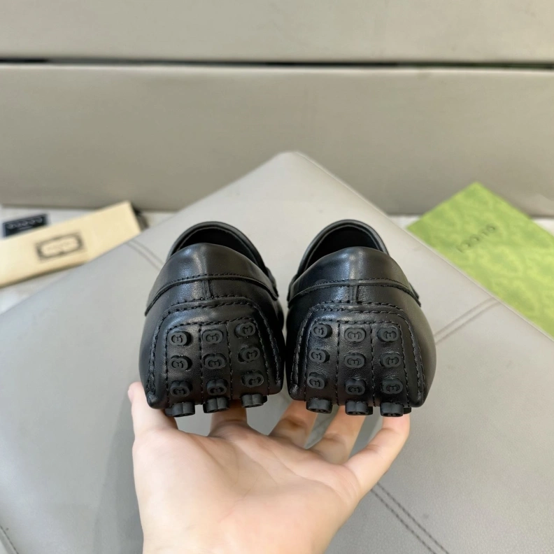 Sleek Gxccx Leather Shoes 156718