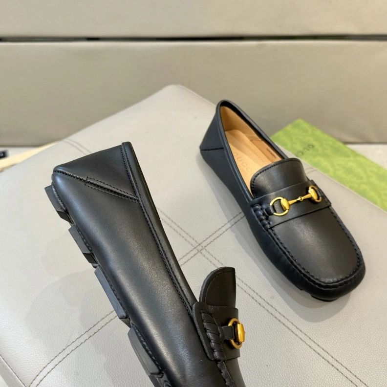 Gxccx Leather Shoes Compact 156696