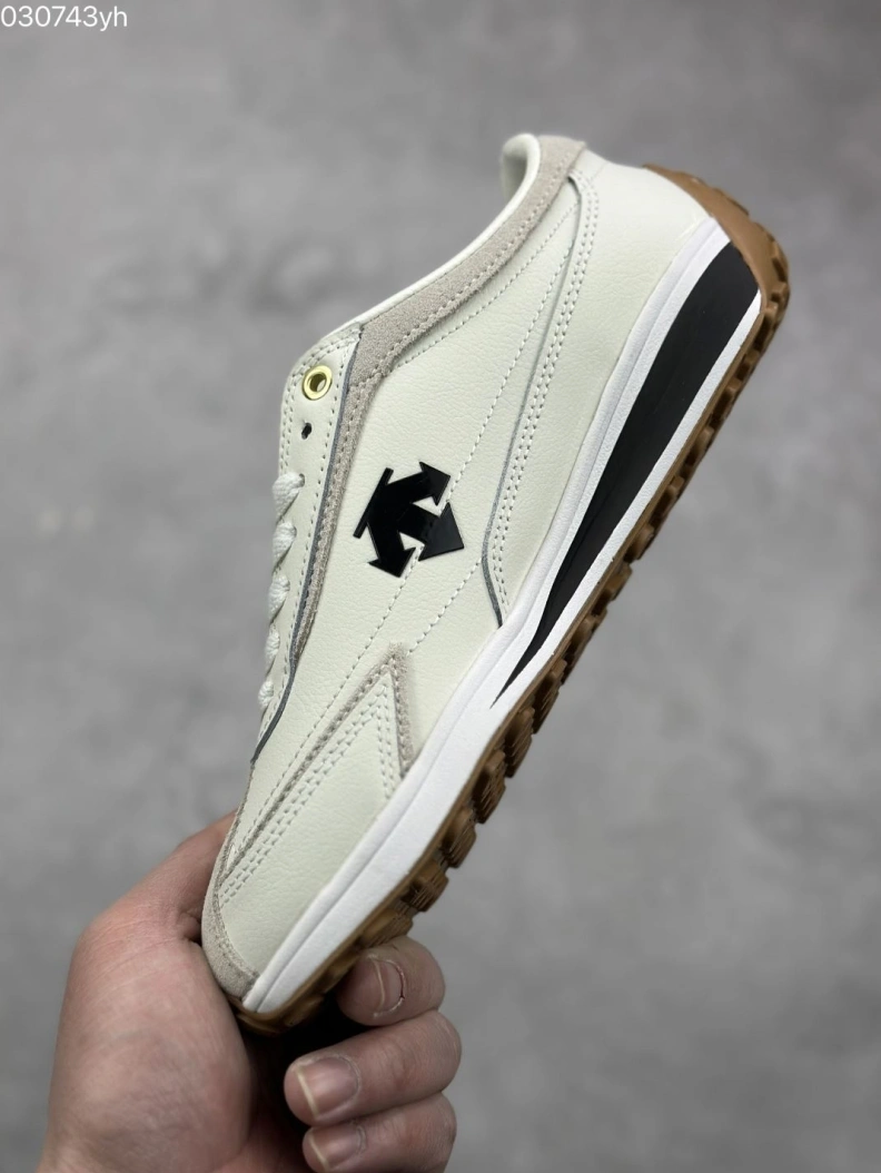 Minimalist Othxr Sneakers 211548