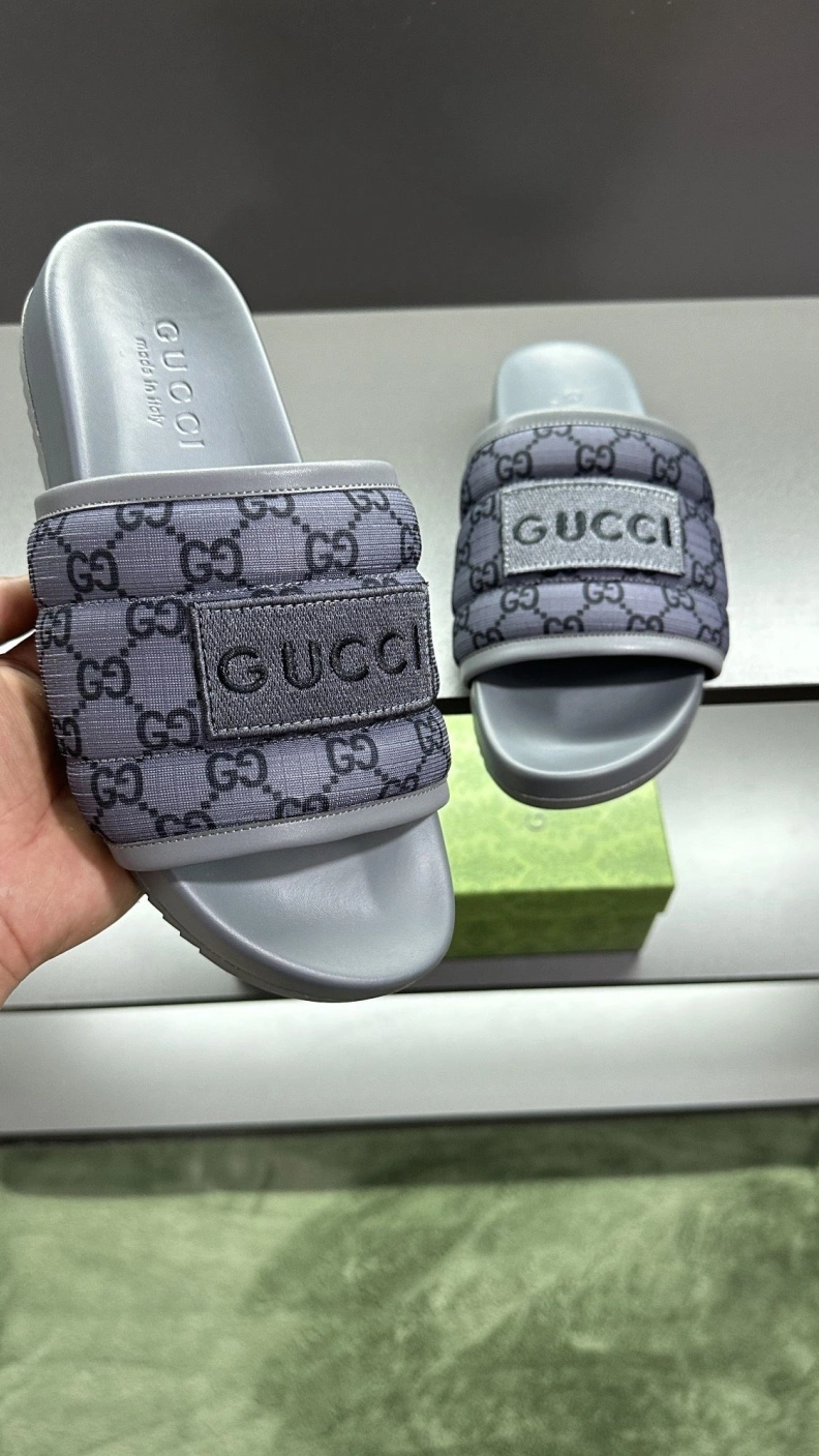 Vibrant Gxccx Slippers 156520