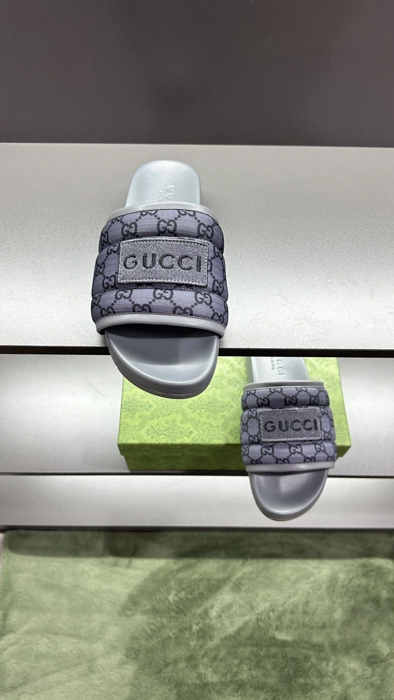 Vibrant Gxccx Slippers 156520
