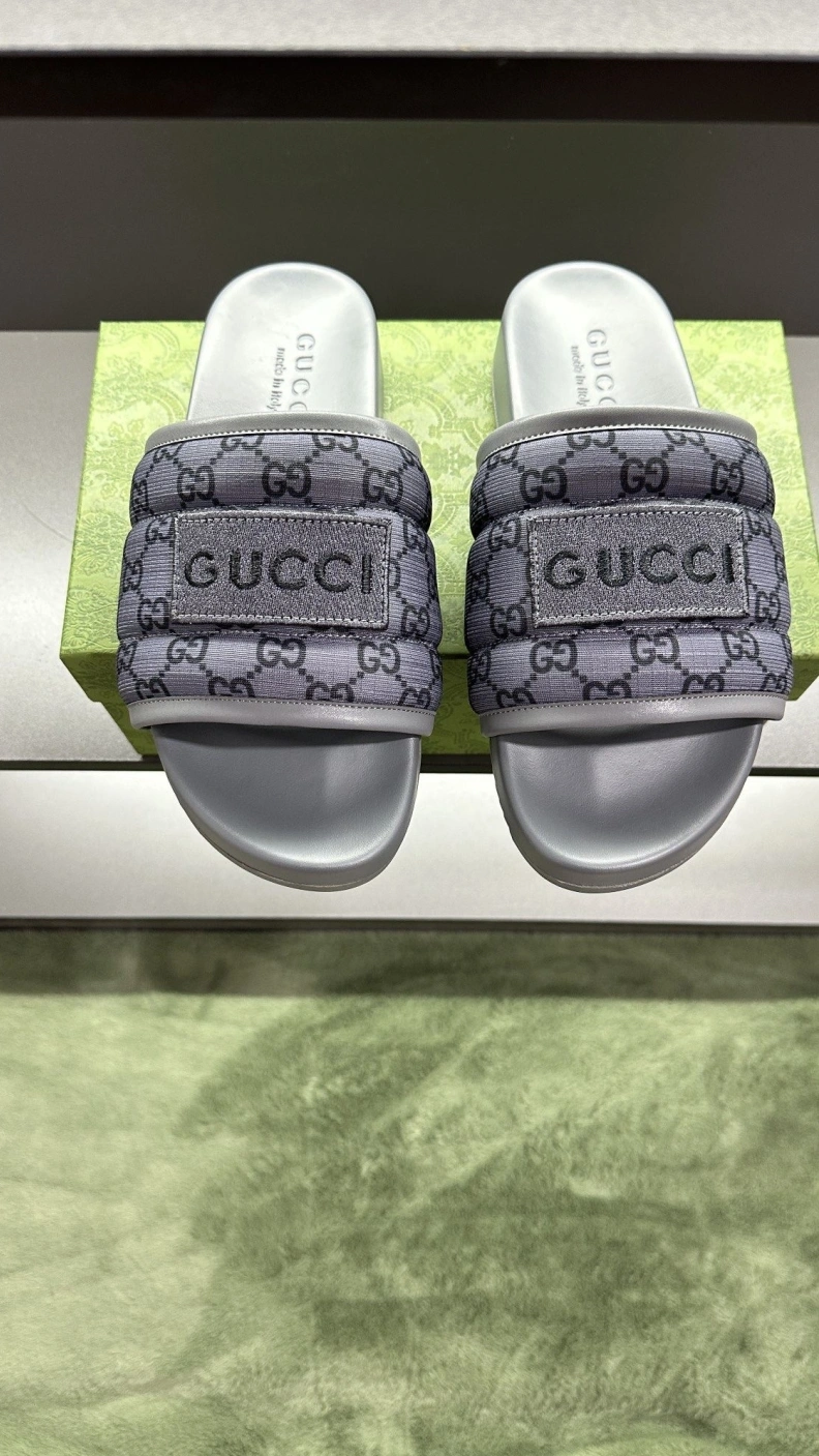 Vibrant Gxccx Slippers 156520