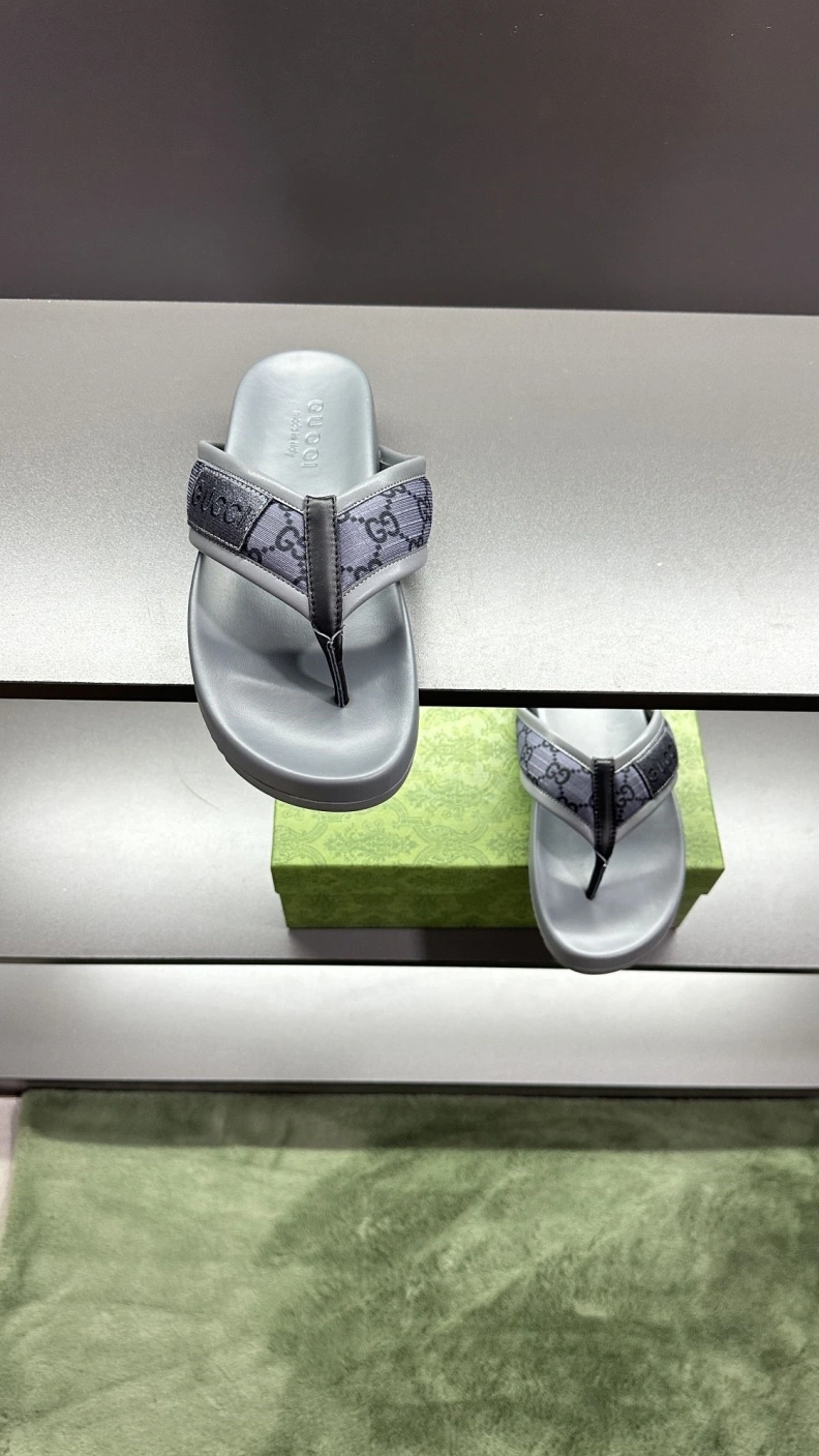 Unique Gxccx Slippers 156513