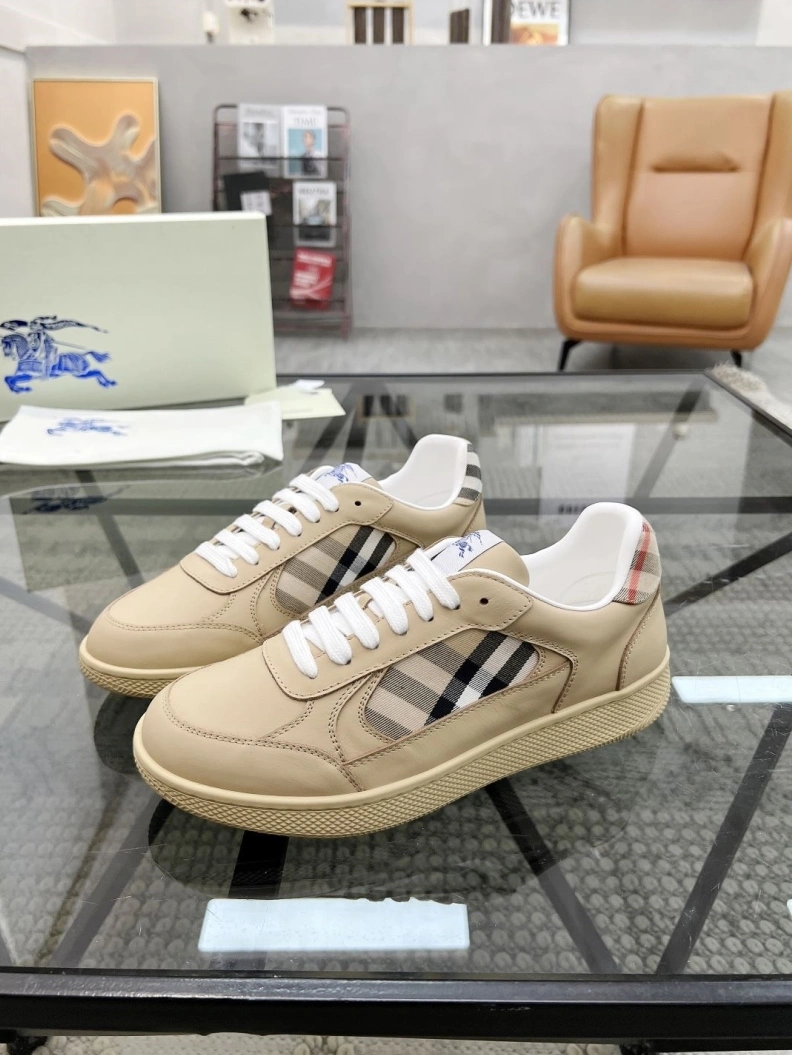 Compact Bxrbxrry Sneakers 114746