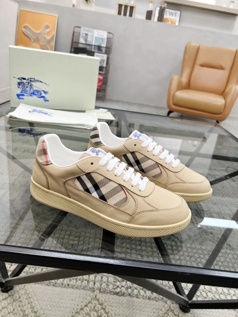 Compact Bxrbxrry Sneakers 114746