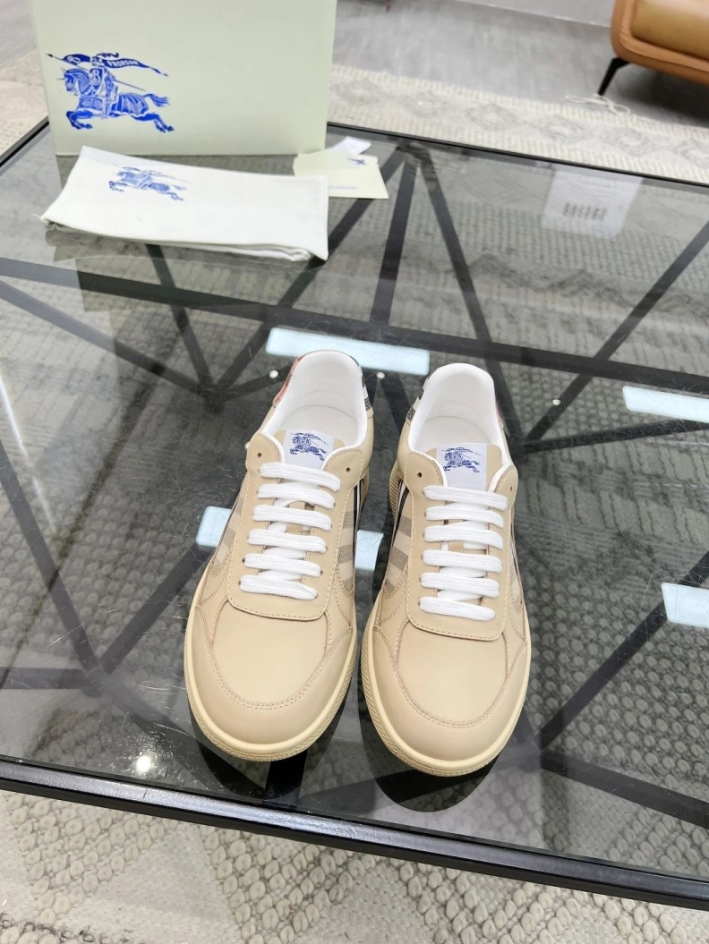 Compact Bxrbxrry Sneakers 114746