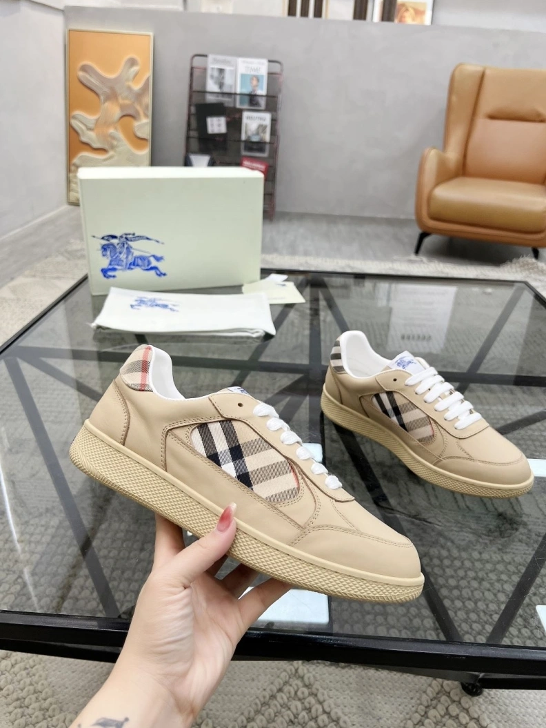 Compact Bxrbxrry Sneakers 114746