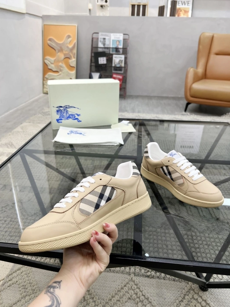 Compact Bxrbxrry Sneakers 114746