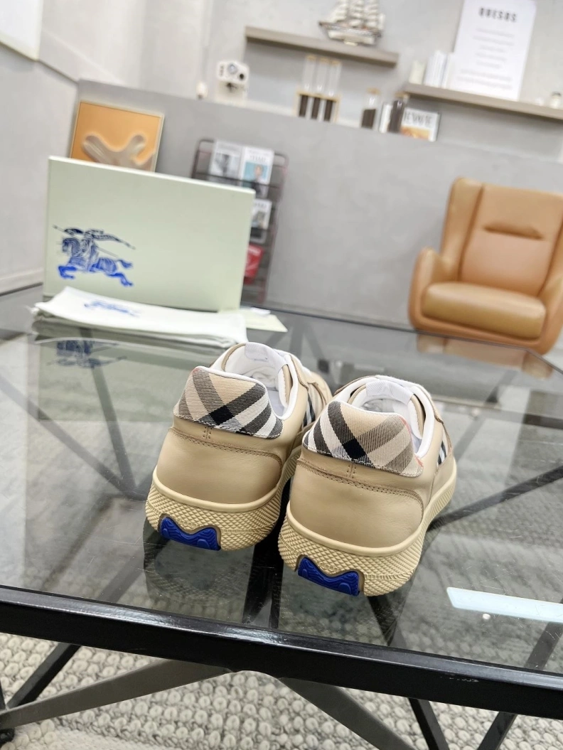Compact Bxrbxrry Sneakers 114746