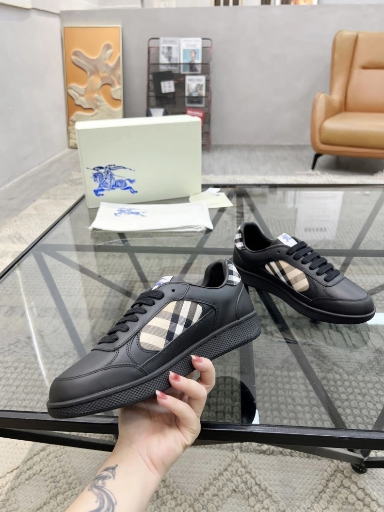 Sophisticated Bxrbxrry Sneakers 114756